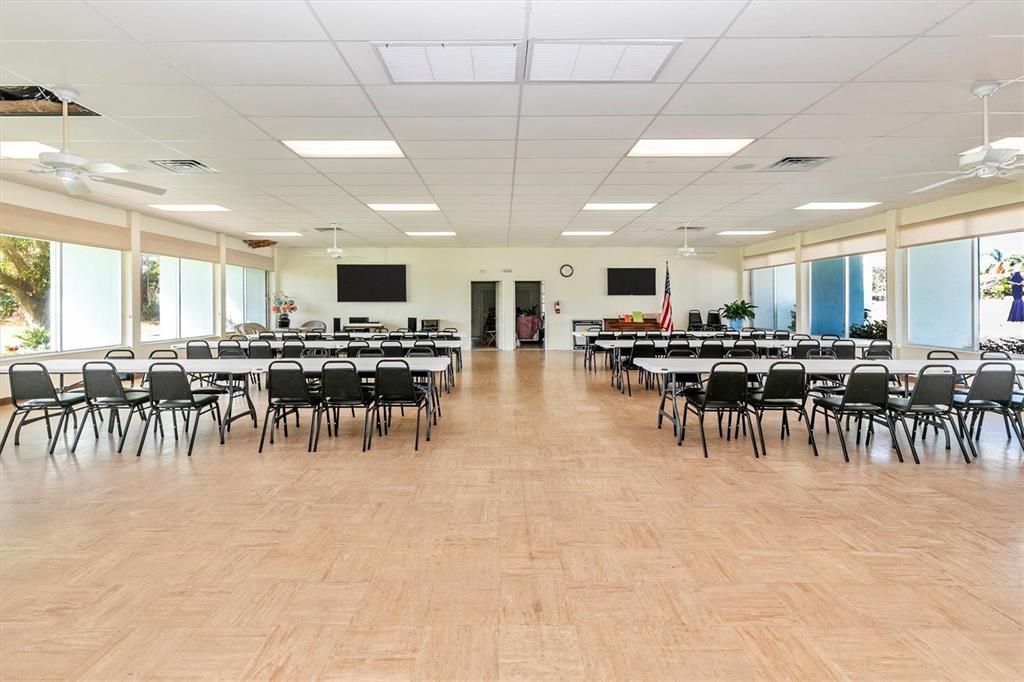 Active With Contract: $200,000 (2 beds, 2 baths, 1545 Square Feet)