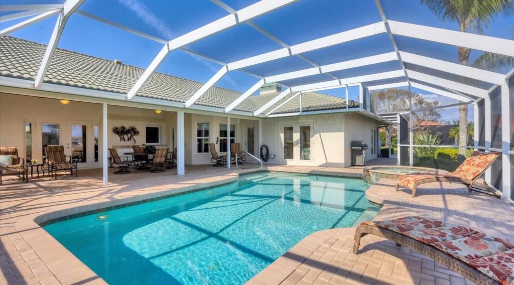 Active With Contract: $828,000 (3 beds, 3 baths, 2359 Square Feet)