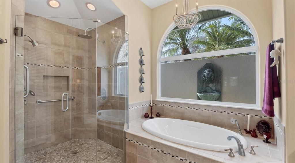 Active With Contract: $828,000 (3 beds, 3 baths, 2359 Square Feet)