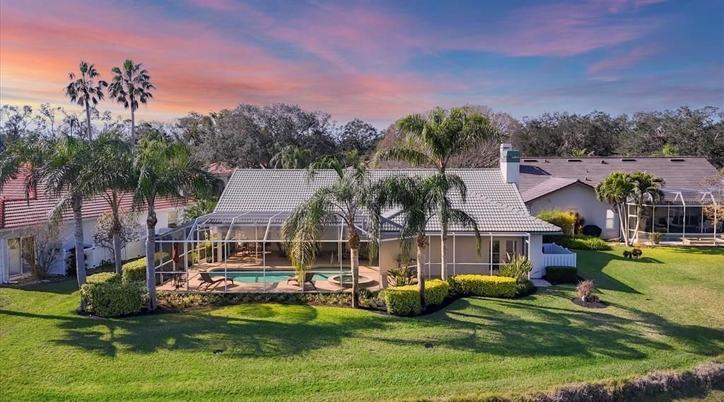 Active With Contract: $828,000 (3 beds, 3 baths, 2359 Square Feet)