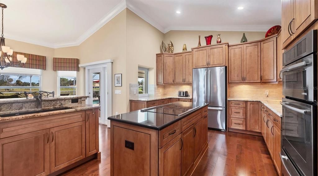 Active With Contract: $828,000 (3 beds, 3 baths, 2359 Square Feet)