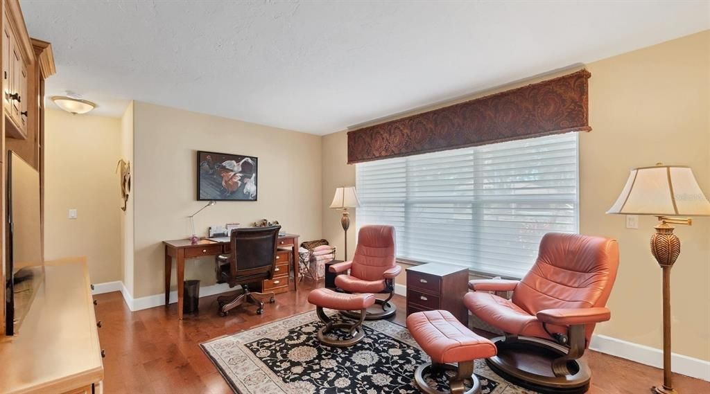 Active With Contract: $828,000 (3 beds, 3 baths, 2359 Square Feet)