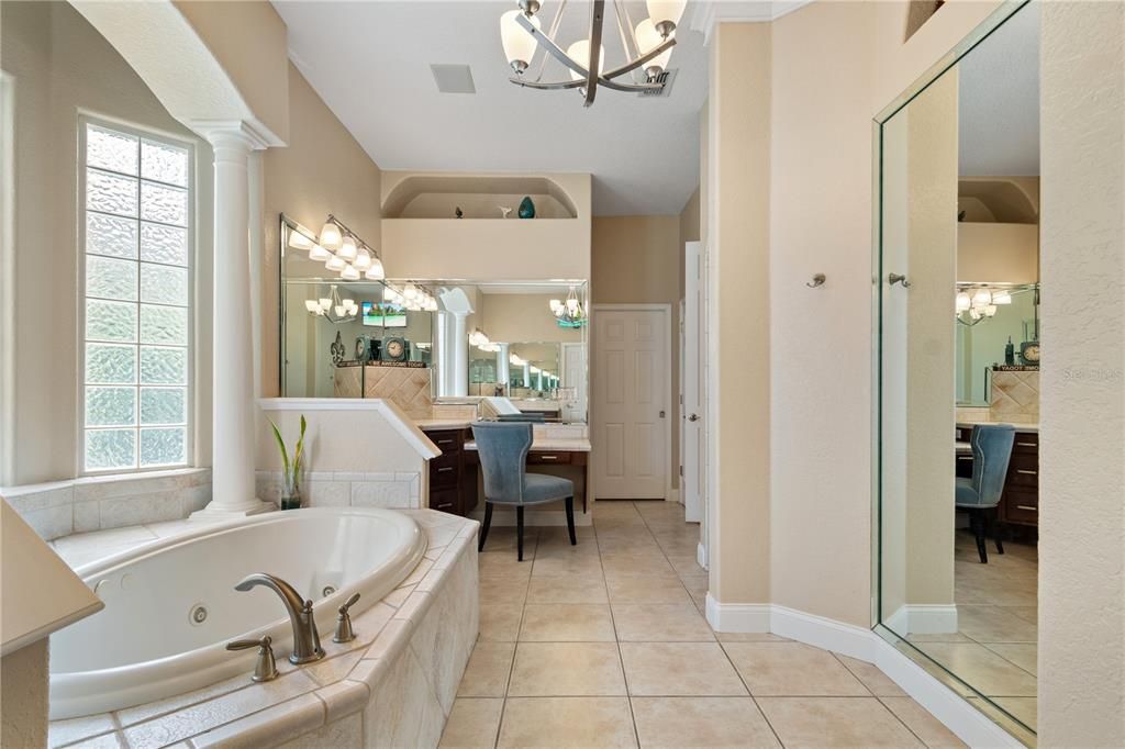 Active With Contract: $979,000 (5 beds, 4 baths, 3890 Square Feet)