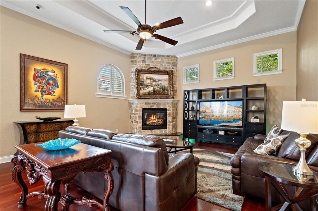 Active With Contract: $979,000 (5 beds, 4 baths, 3890 Square Feet)