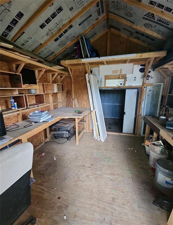 Active With Contract: $169,900 (3 beds, 1 baths, 1008 Square Feet)