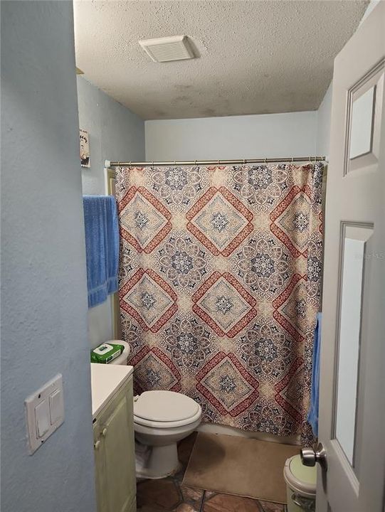 Active With Contract: $169,900 (3 beds, 1 baths, 1008 Square Feet)