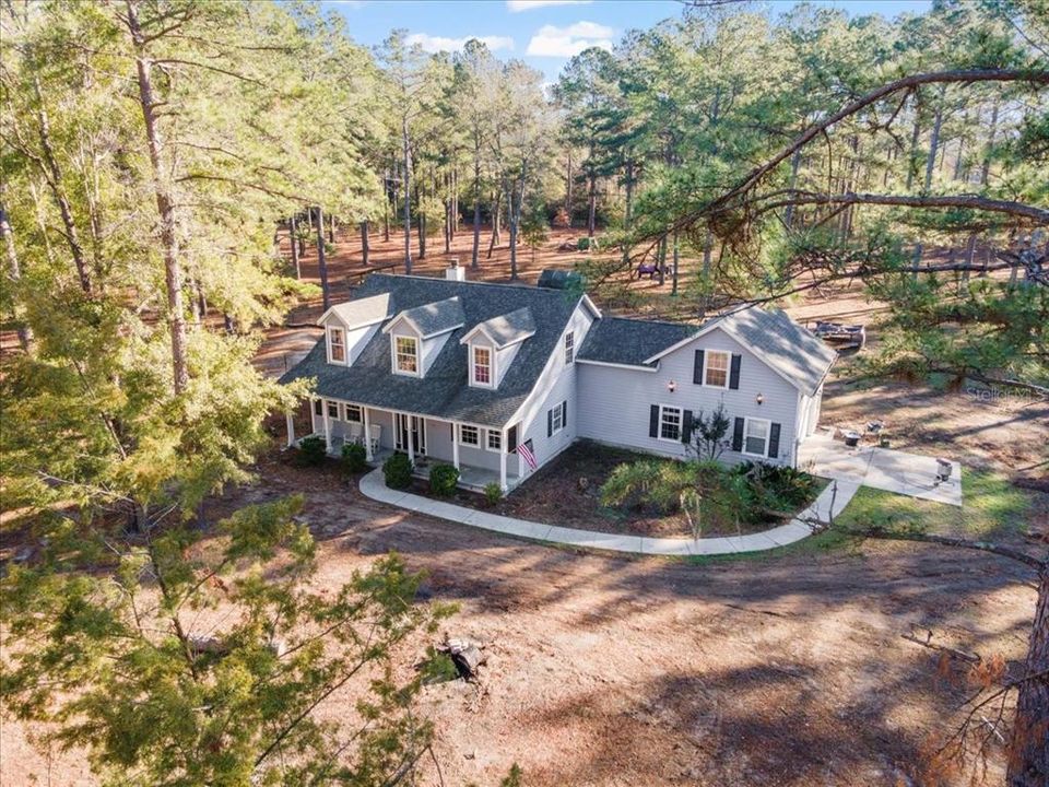 Recently Sold: $517,000 (3 beds, 2 baths, 2319 Square Feet)