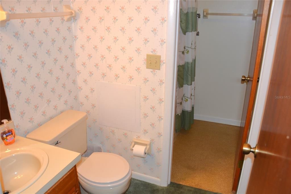For Sale: $110,000 (2 beds, 2 baths, 960 Square Feet)