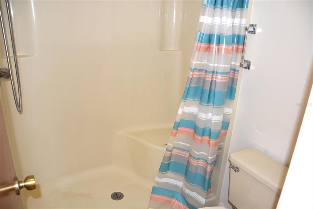 For Sale: $110,000 (2 beds, 2 baths, 960 Square Feet)