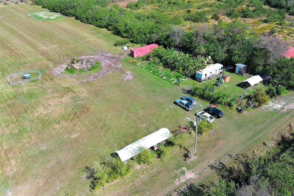 На продажу: $725,000 (14.45 acres)