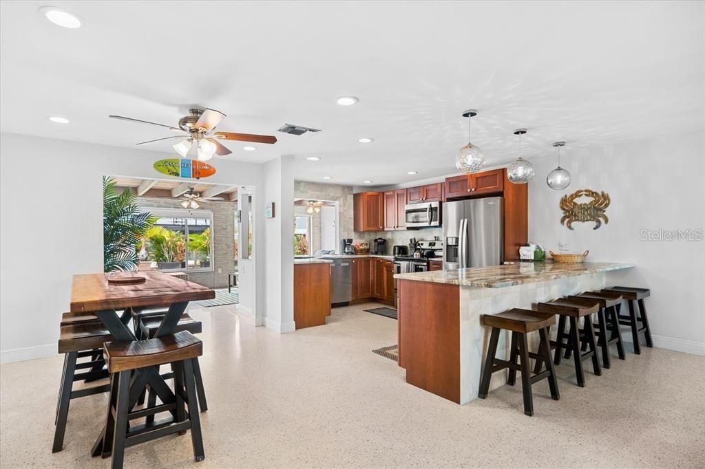 En Renta: $16,000 (3 camas, 2 baños, 1704 Pies cuadrados)