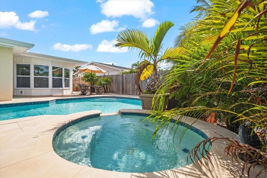 En Renta: $16,000 (3 camas, 2 baños, 1704 Pies cuadrados)