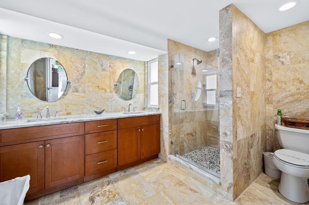 En Renta: $16,000 (3 camas, 2 baños, 1704 Pies cuadrados)