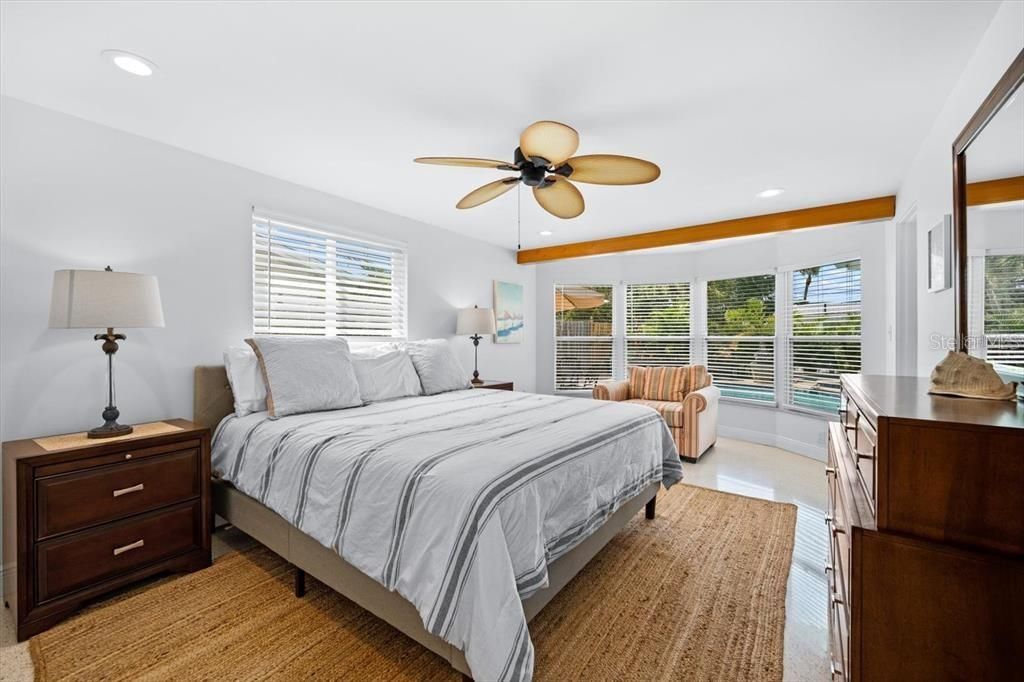 En Renta: $16,000 (3 camas, 2 baños, 1704 Pies cuadrados)