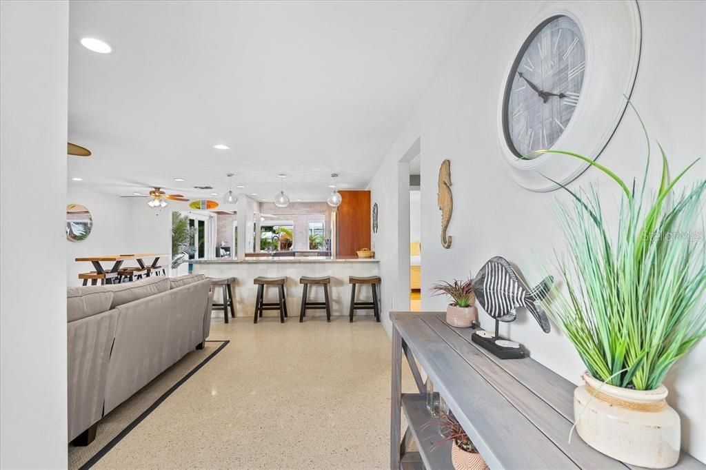 En Renta: $16,000 (3 camas, 2 baños, 1704 Pies cuadrados)