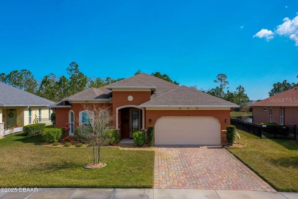 Active With Contract: $384,000 (3 beds, 2 baths, 2105 Square Feet)