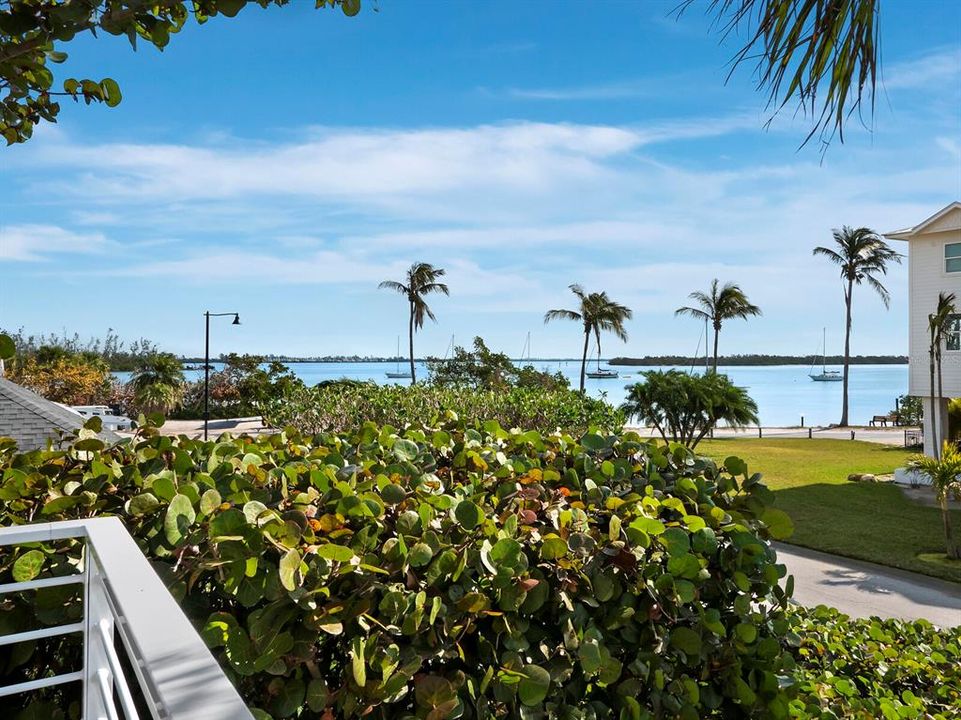 Activo con contrato: $1,200,000 (2 camas, 2 baños, 1820 Pies cuadrados)