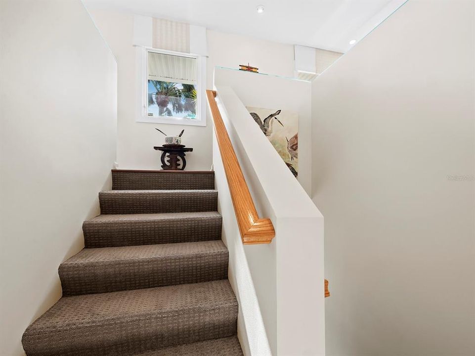 Activo con contrato: $1,200,000 (2 camas, 2 baños, 1820 Pies cuadrados)