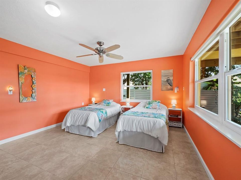 Activo con contrato: $1,200,000 (2 camas, 2 baños, 1820 Pies cuadrados)