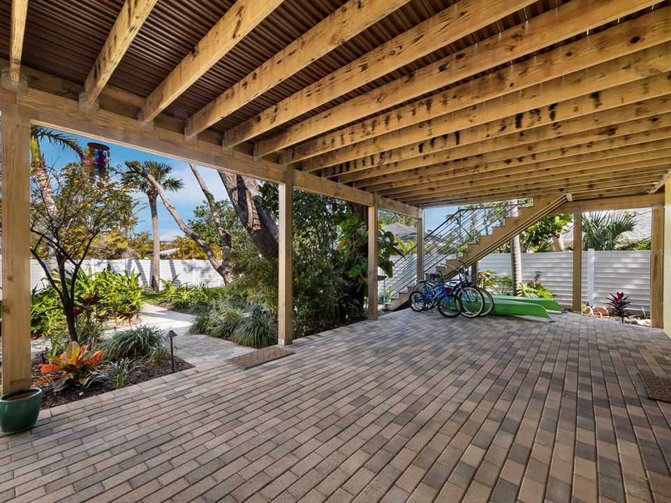 Activo con contrato: $1,200,000 (2 camas, 2 baños, 1820 Pies cuadrados)