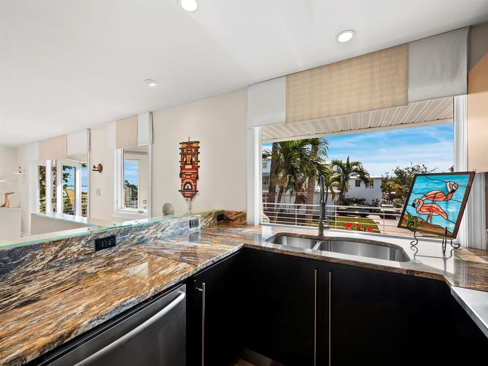 Activo con contrato: $1,200,000 (2 camas, 2 baños, 1820 Pies cuadrados)