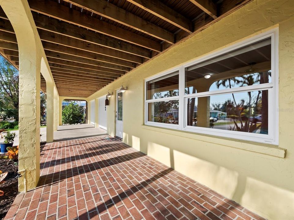 Activo con contrato: $1,200,000 (2 camas, 2 baños, 1820 Pies cuadrados)