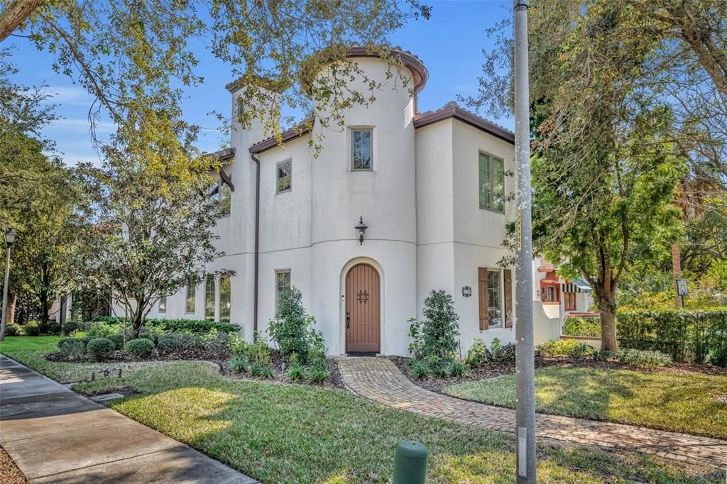 最近售出: $1,250,000 (4 贝兹, 4 浴室, 3268 平方英尺)