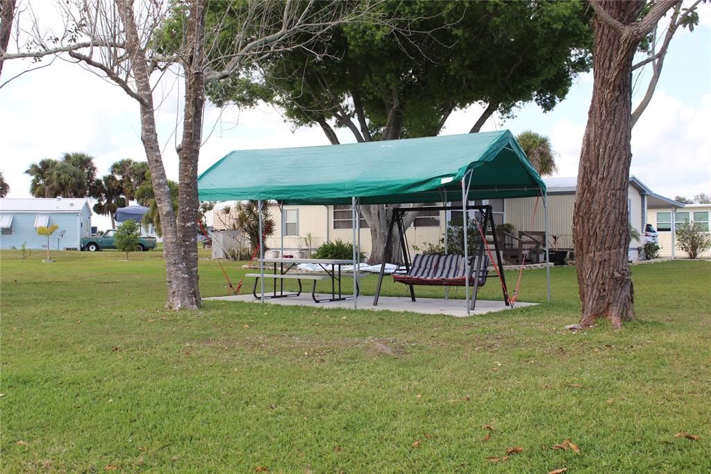 For Sale: $149,000 (3 beds, 2 baths, 1280 Square Feet)