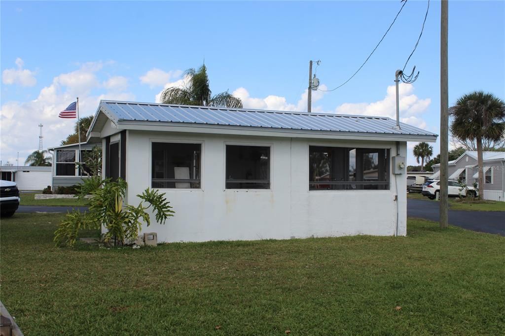 For Sale: $149,000 (3 beds, 2 baths, 1280 Square Feet)