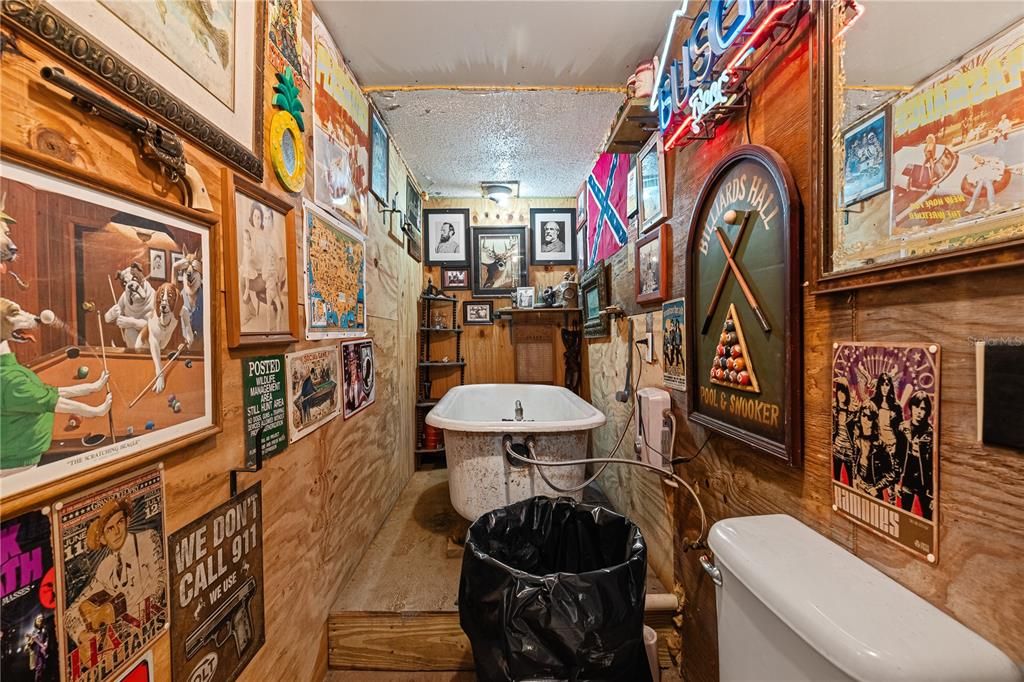 For Sale: $290,000 (0 beds, 0 baths, 713 Square Feet)