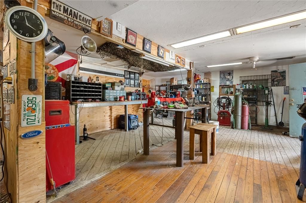 For Sale: $290,000 (0 beds, 0 baths, 713 Square Feet)