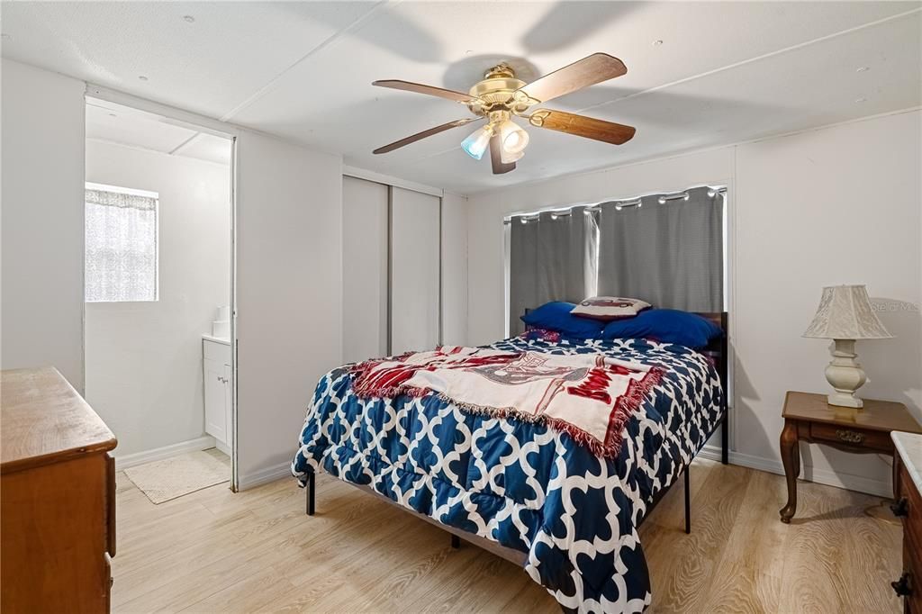 For Sale: $290,000 (0 beds, 0 baths, 713 Square Feet)