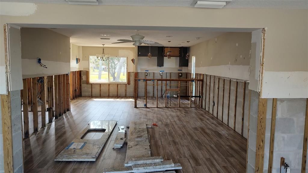 En Venta: $260,000 (2 camas, 2 baños, 1584 Pies cuadrados)