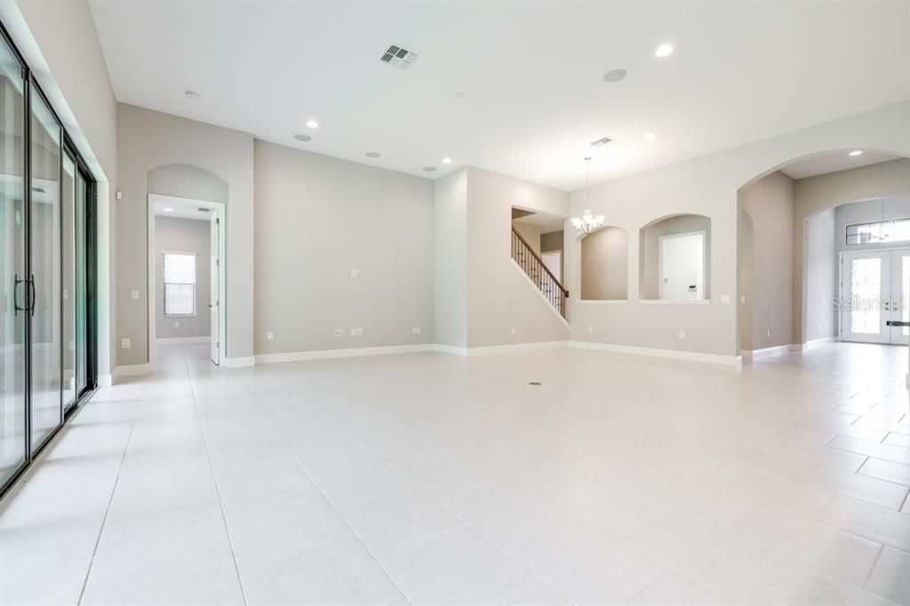 На продажу: $829,900 (5 спален, 4 ванн, 3138 Квадратных фут)