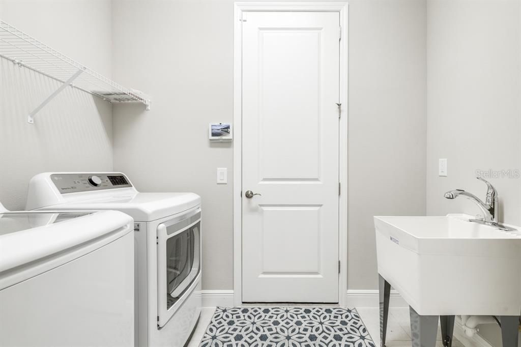 На продажу: $829,900 (5 спален, 4 ванн, 3138 Квадратных фут)