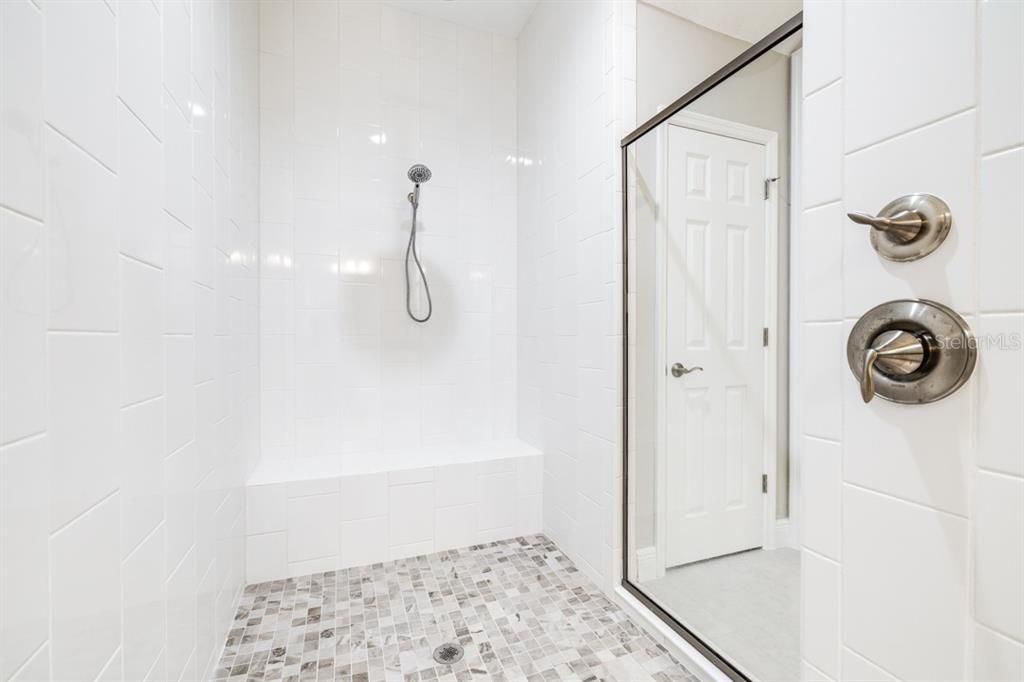 На продажу: $829,900 (5 спален, 4 ванн, 3138 Квадратных фут)