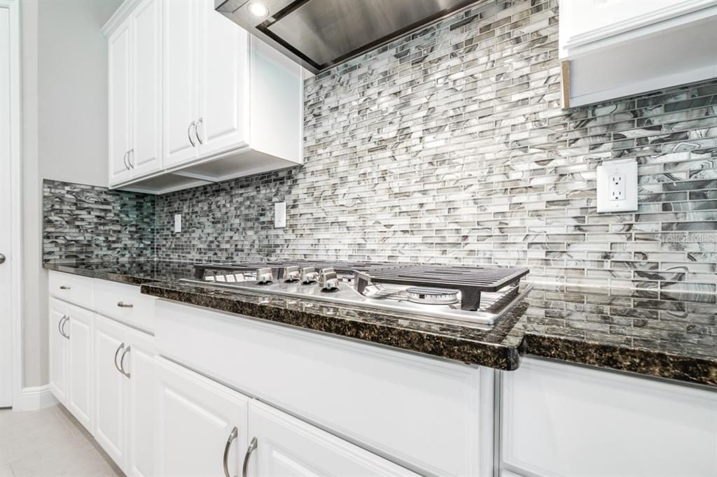 На продажу: $829,900 (5 спален, 4 ванн, 3138 Квадратных фут)