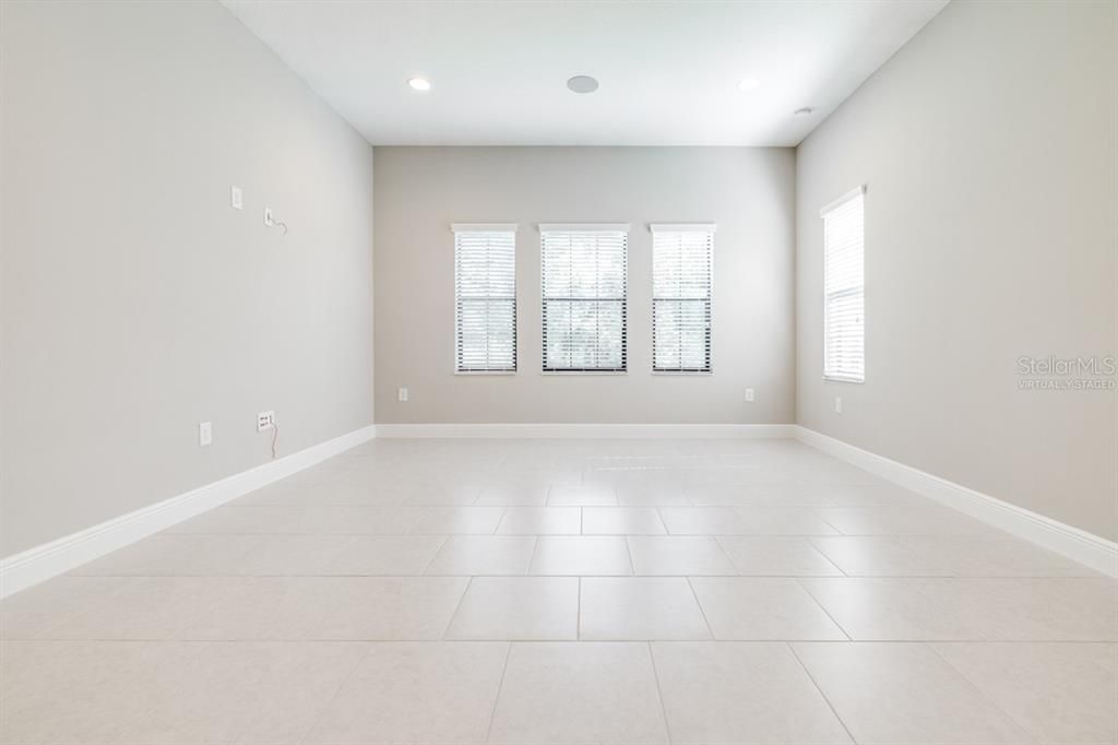 На продажу: $829,900 (5 спален, 4 ванн, 3138 Квадратных фут)