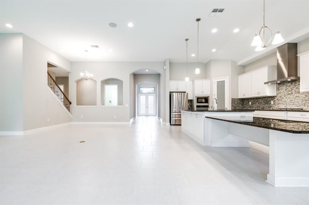 На продажу: $829,900 (5 спален, 4 ванн, 3138 Квадратных фут)