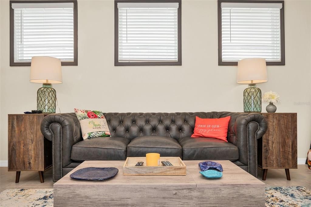 For Sale: $719,000 (5 beds, 5 baths, 2622 Square Feet)