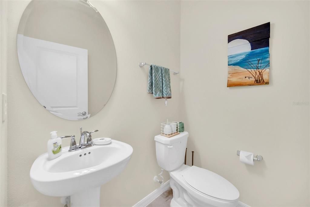 For Sale: $719,000 (5 beds, 5 baths, 2622 Square Feet)