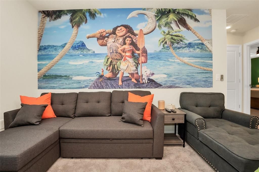 For Sale: $719,000 (5 beds, 5 baths, 2622 Square Feet)