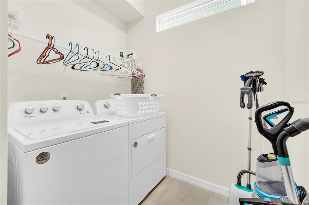 For Sale: $719,000 (5 beds, 5 baths, 2622 Square Feet)