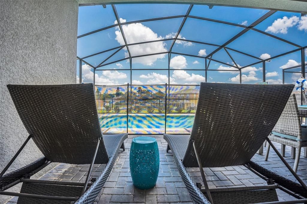 For Sale: $719,000 (5 beds, 5 baths, 2622 Square Feet)