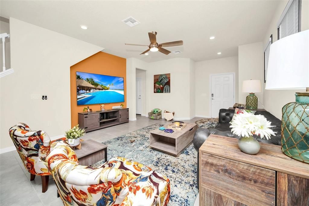 For Sale: $719,000 (5 beds, 5 baths, 2622 Square Feet)