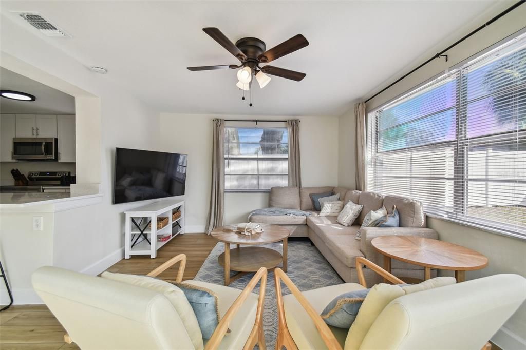 出租: $1,995 (3 贝兹, 2 浴室, 1334 平方英尺)