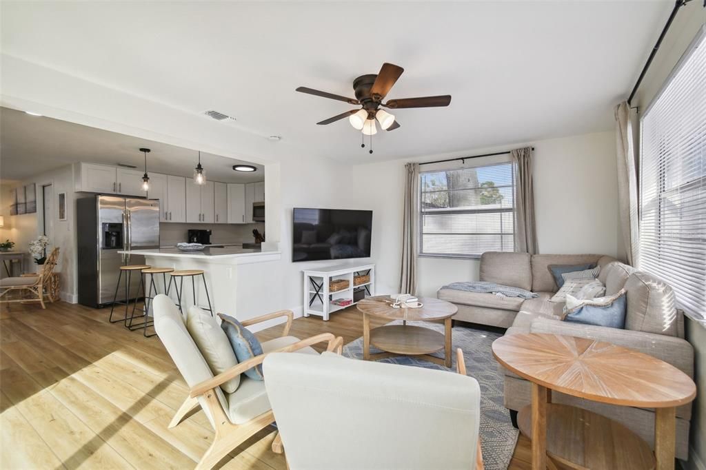 出租: $1,995 (3 贝兹, 2 浴室, 1334 平方英尺)