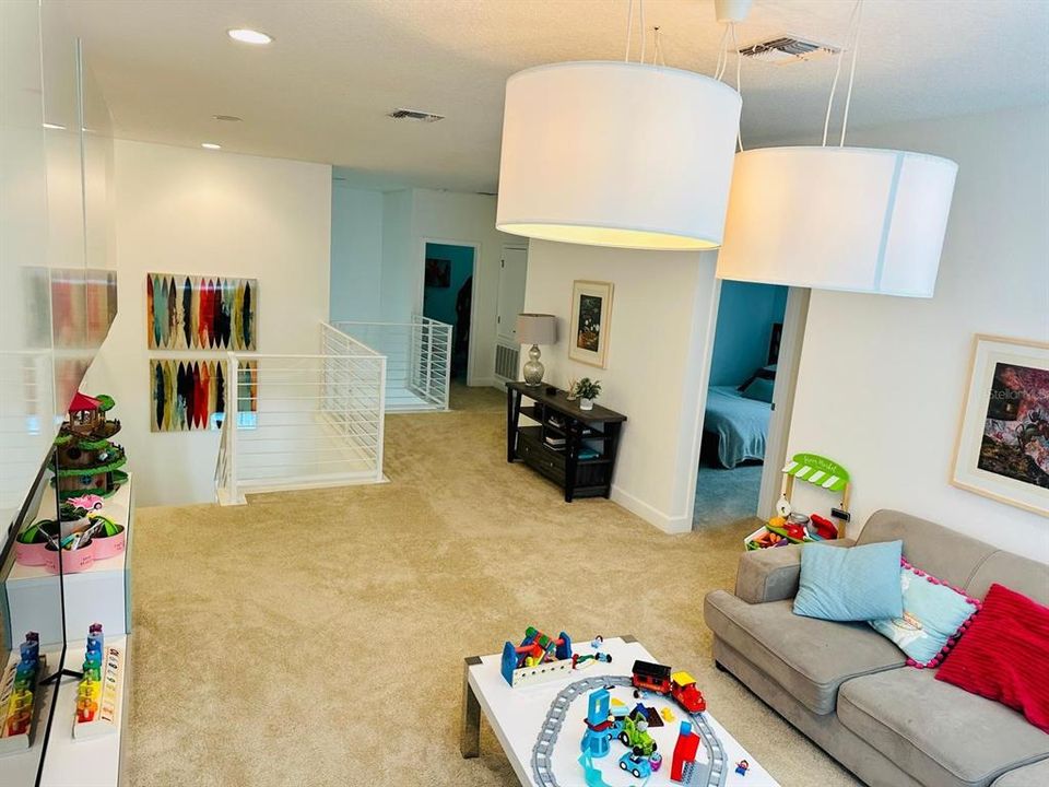 Под контрактом: $710,000 (8 спален, 5 ванн, 2872 Квадратных фут)