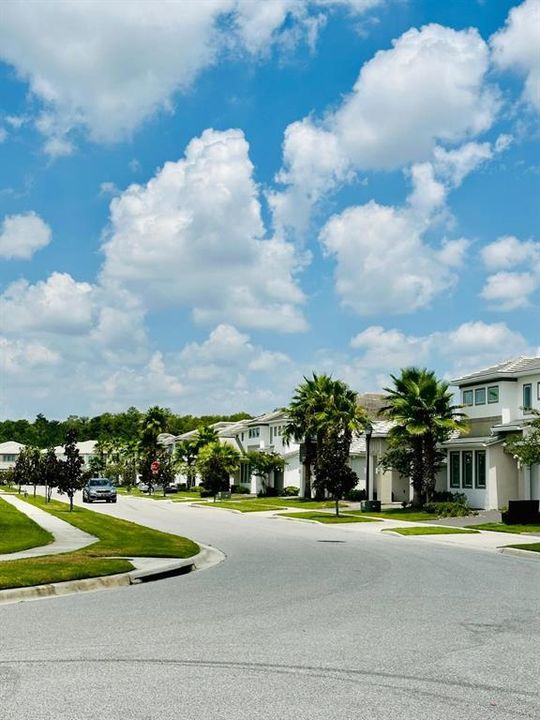 Под контрактом: $710,000 (8 спален, 5 ванн, 2872 Квадратных фут)