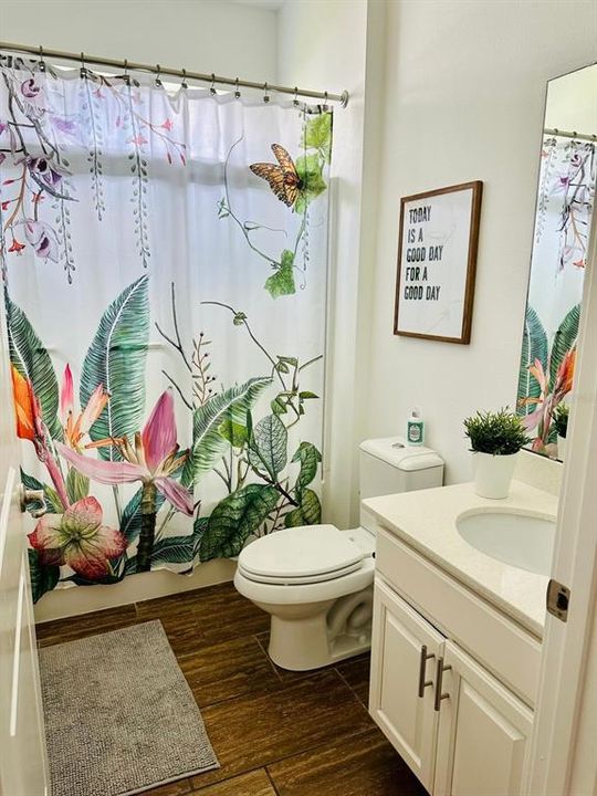 Под контрактом: $710,000 (8 спален, 5 ванн, 2872 Квадратных фут)